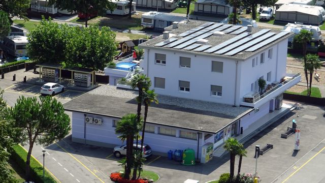 stabile  commerciale impianto fotovoltaico