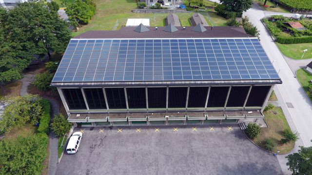 stabile  commerciale impianto fotovoltaico