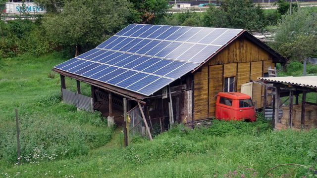 stabile  commerciale impianto fotovoltaico