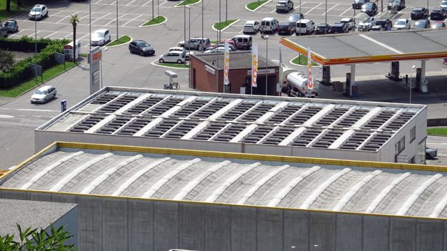 stabile  commerciale impianto fotovoltaico