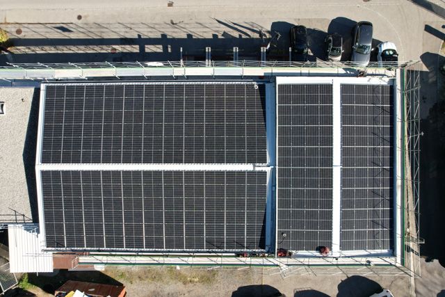 stabile  commerciale impianto fotovoltaico