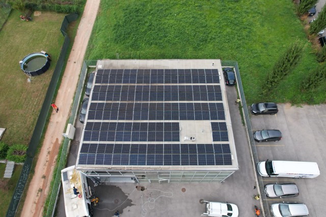 stabile  commerciale impianto fotovoltaico